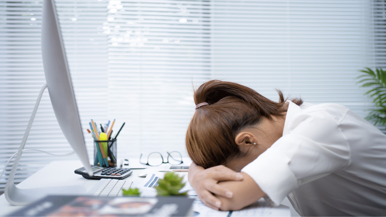 Health experts call for workplace measures to curb burnout