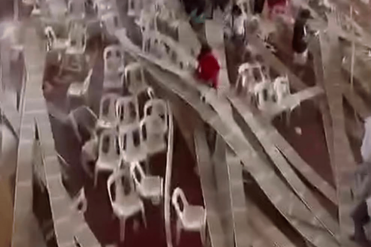 Ceiling collapses at Candaba trade center in Pampanga