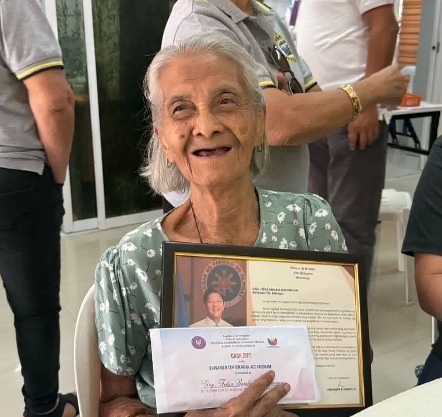 6 Batangas City centenarians receive cash gifts, plaques