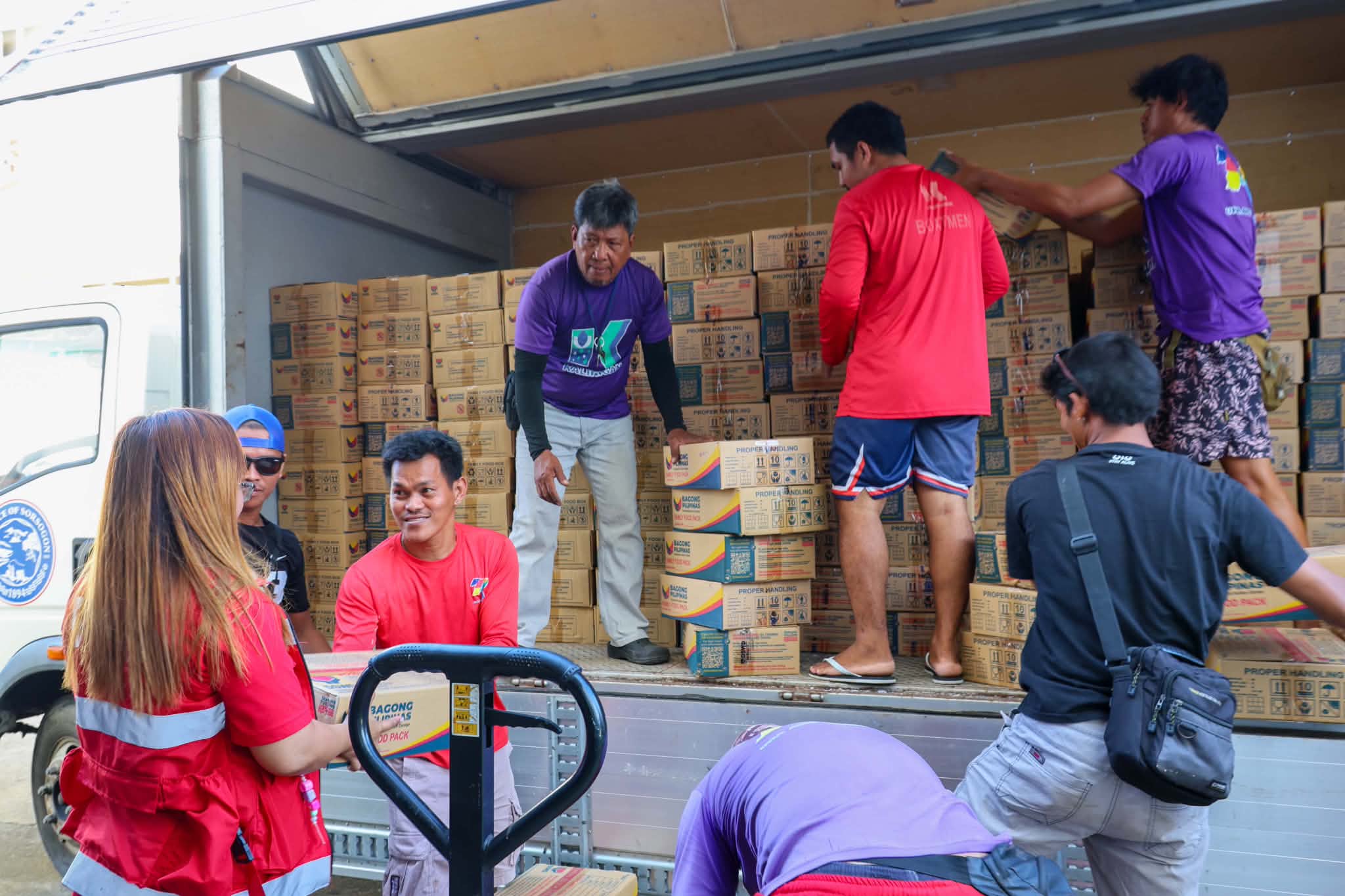 DSWD gives P10,000 each to families of 5 Sorsogon fire fatalities
