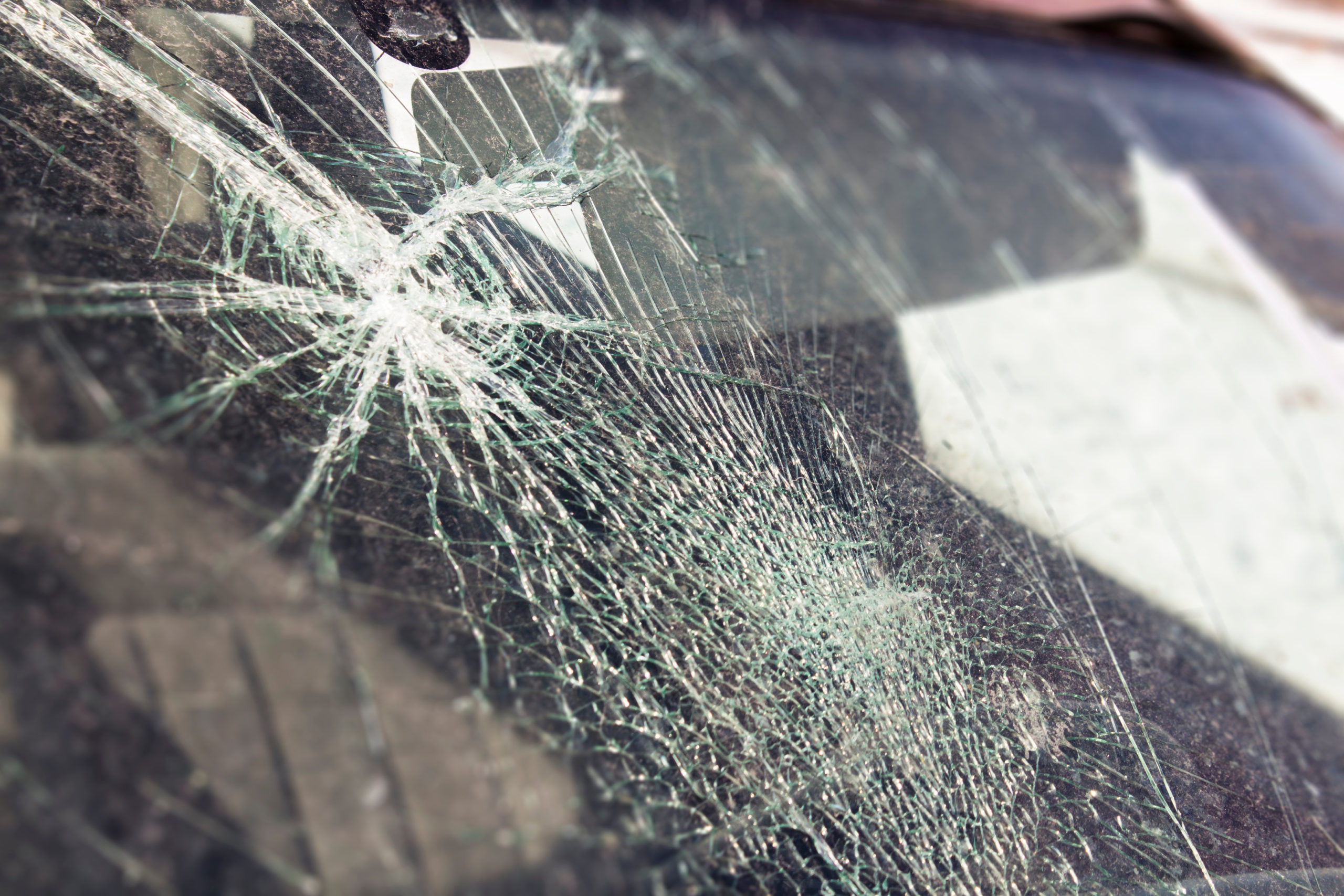 3 injured as truck carrying seedlings crashes on Baguio road
