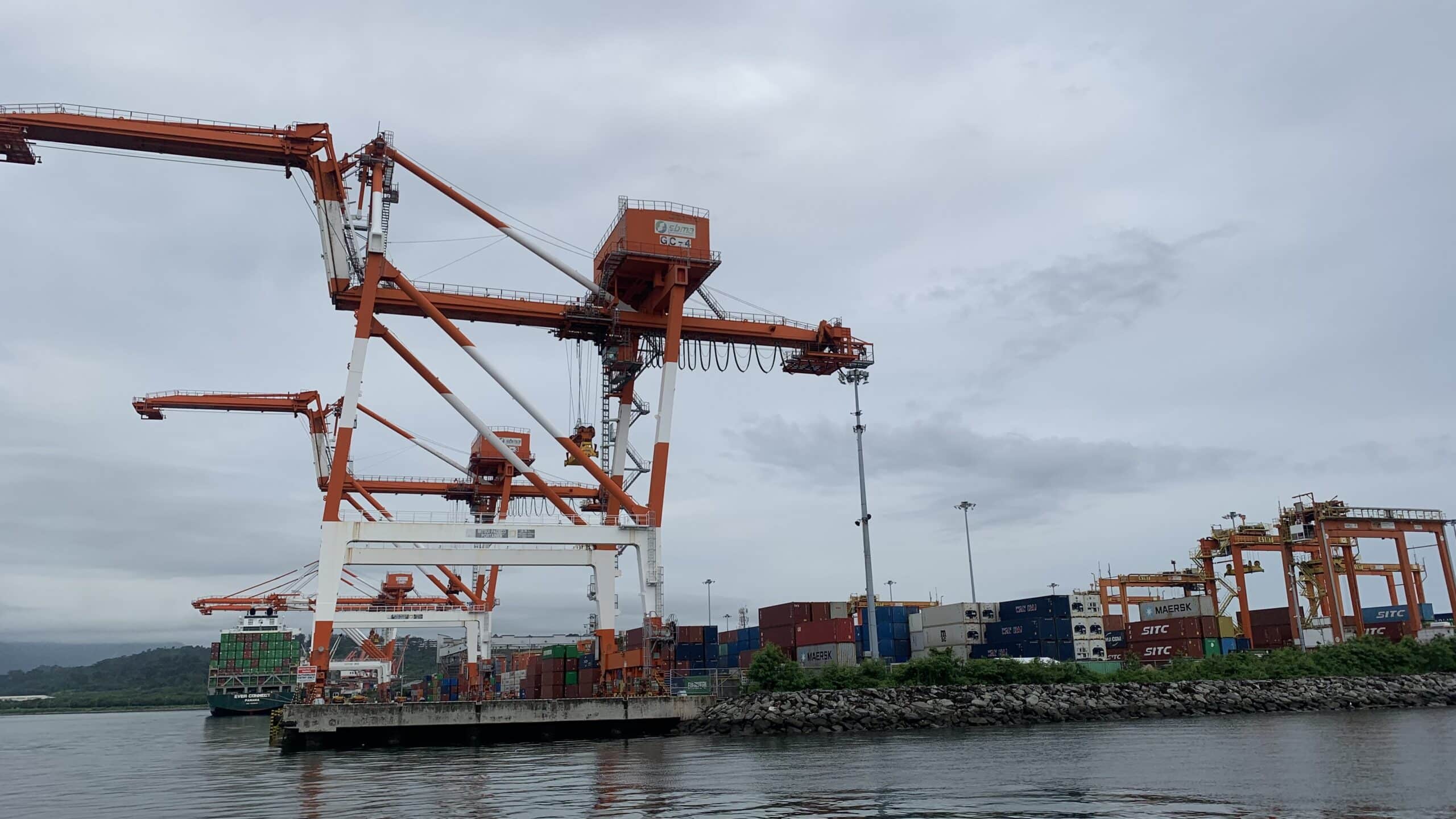 SBMA cuts port, cargo fees to aid traders amid oil crisis