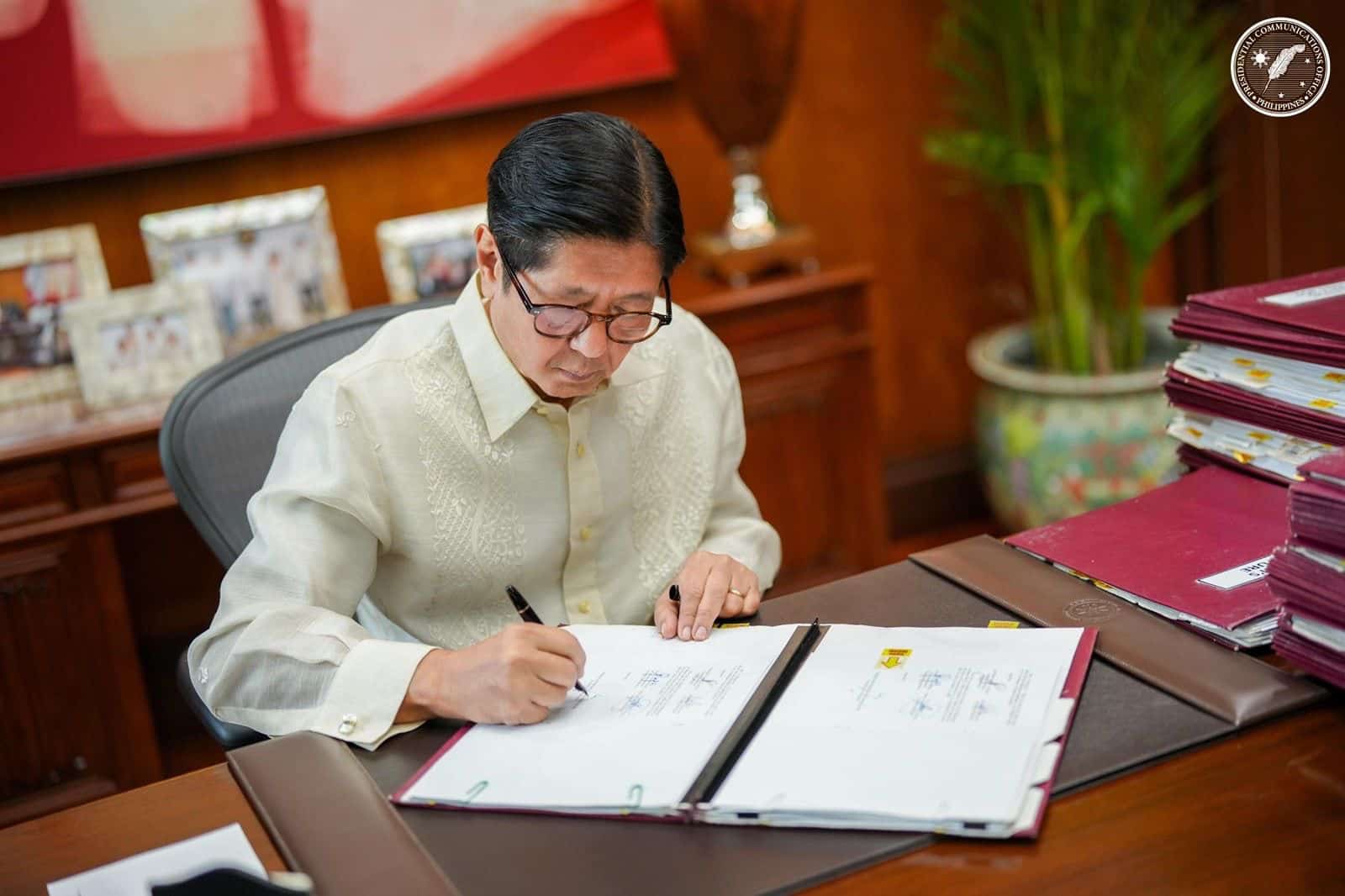 Marcos signs law suspending fuel excise tax