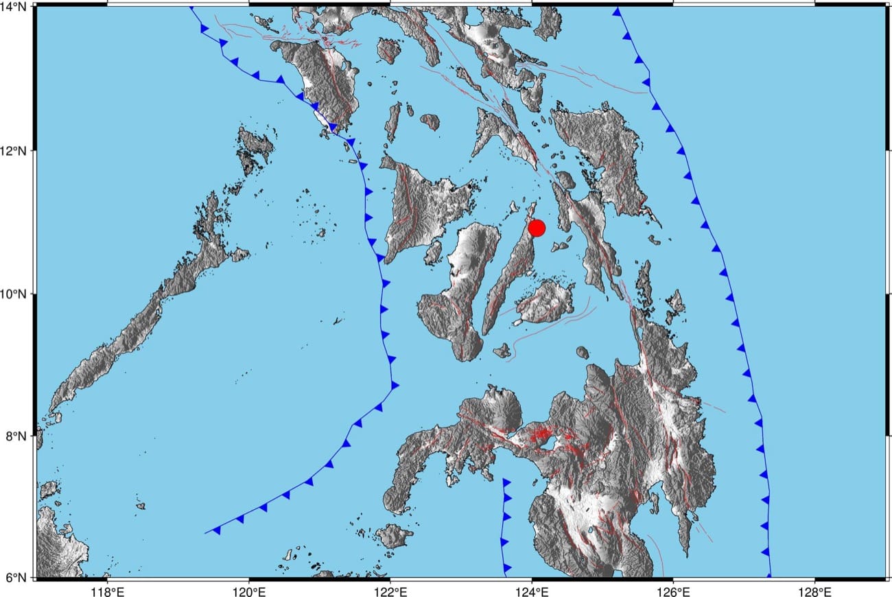 Magnitude 5.4 earthquake strikes Cebu