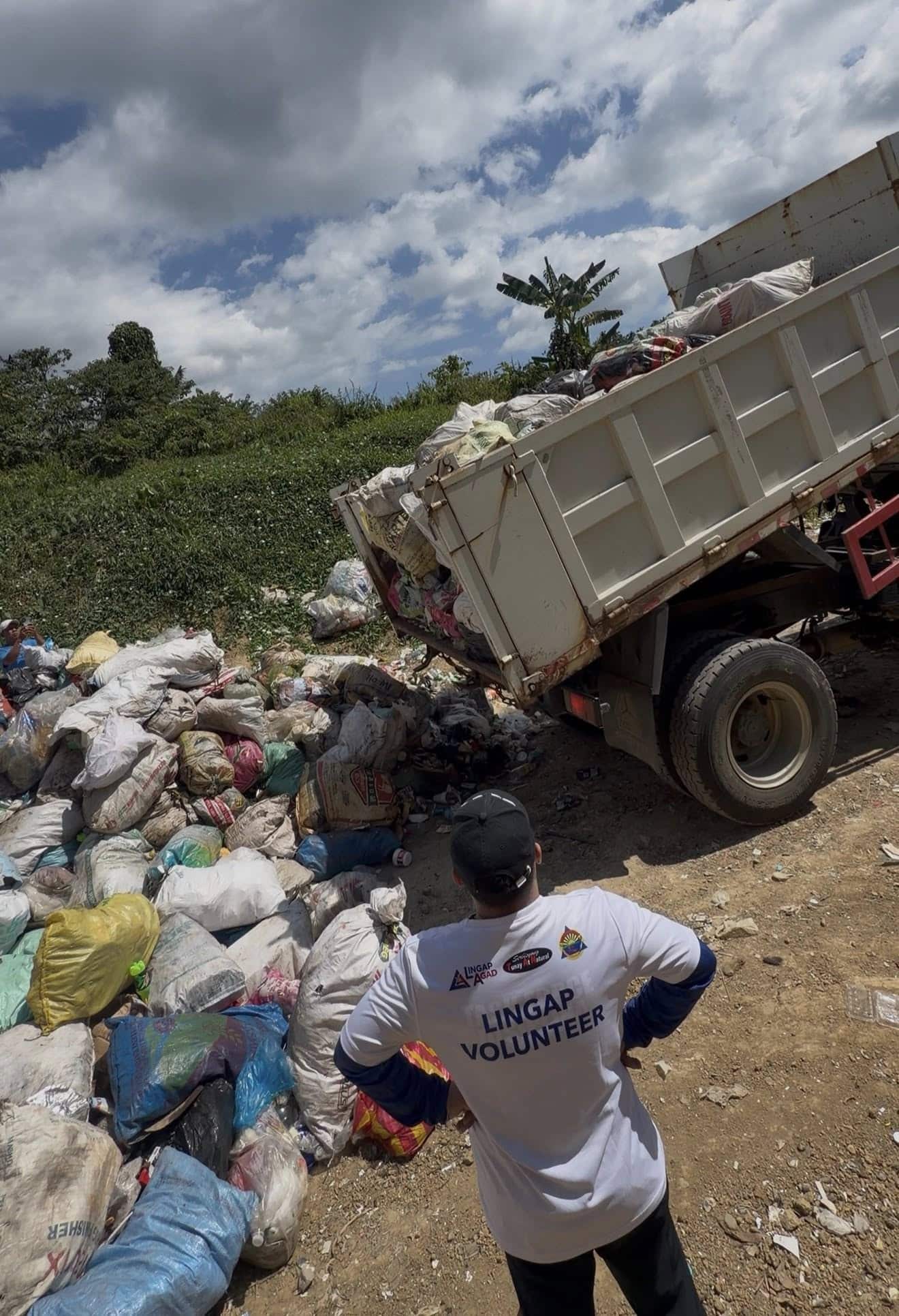 Mayor of Infanta, Quezon fumes over littering tourists