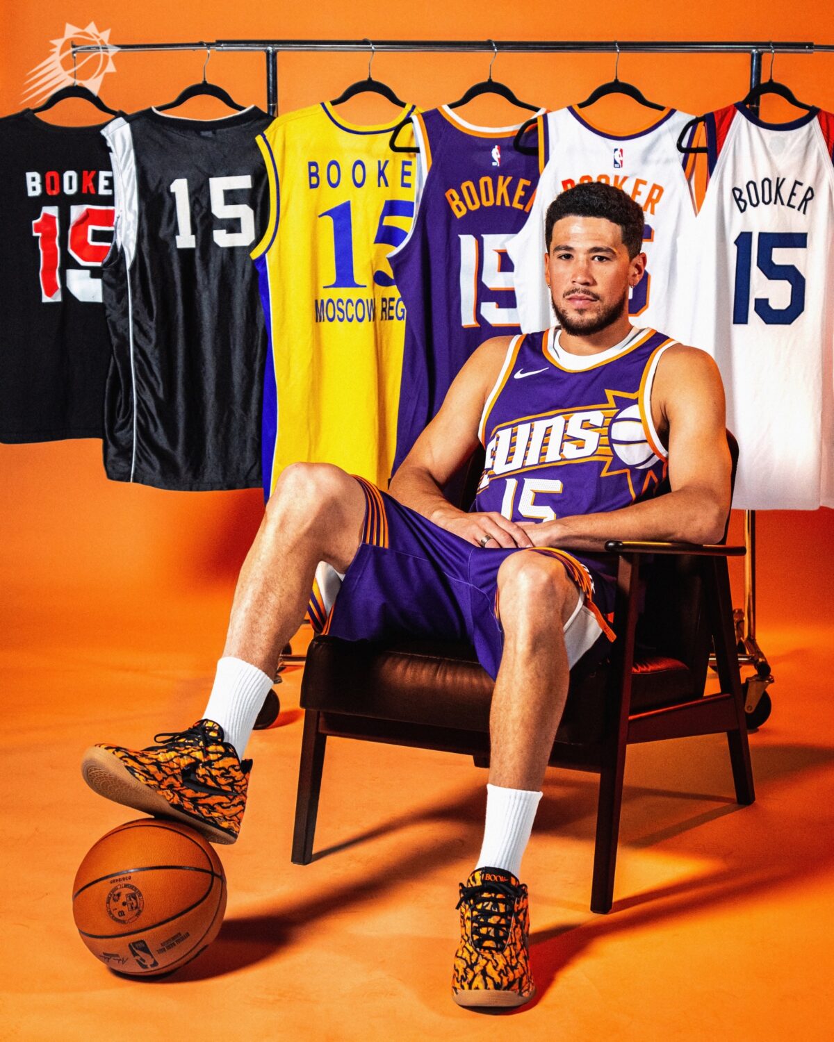 Suns Devin Booker jersey number change to No. 15