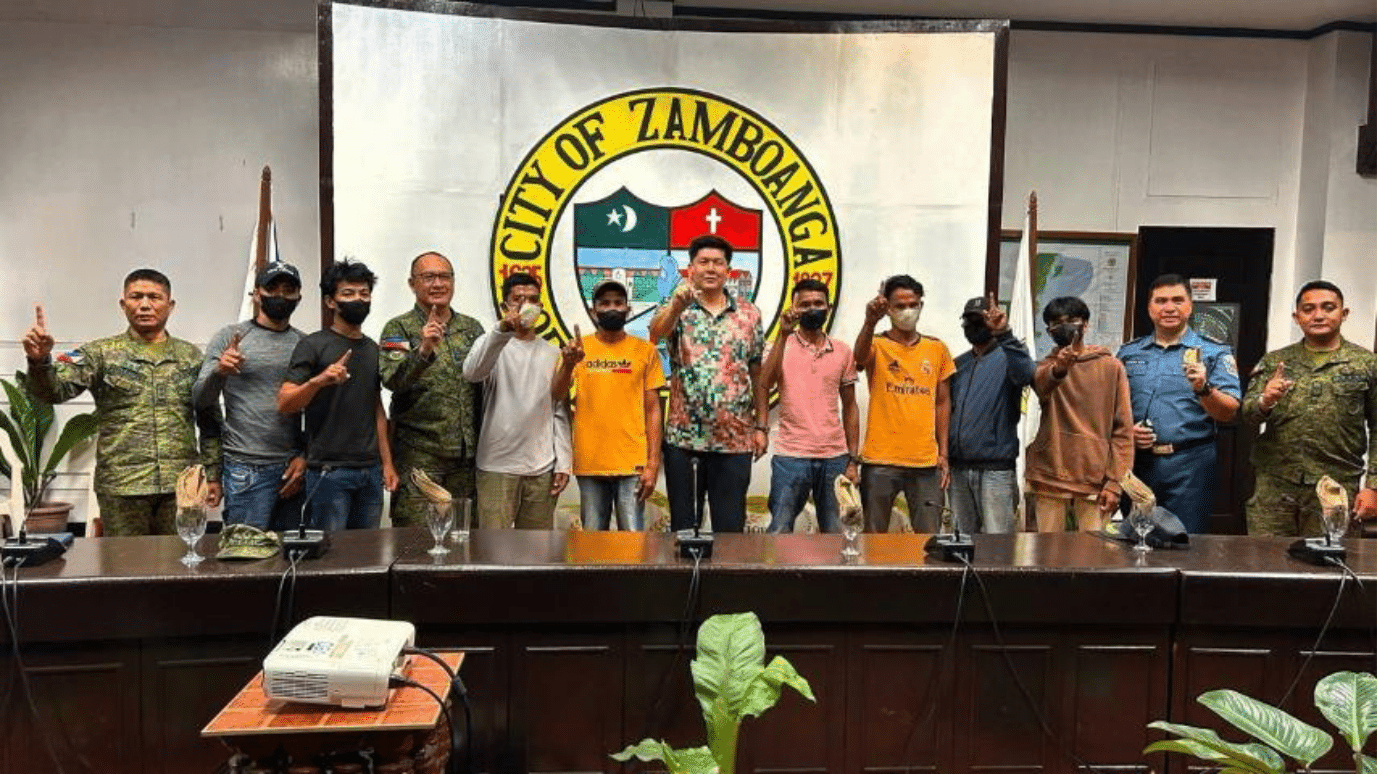 Task Force Zamboanga turns over loose firearms to city government