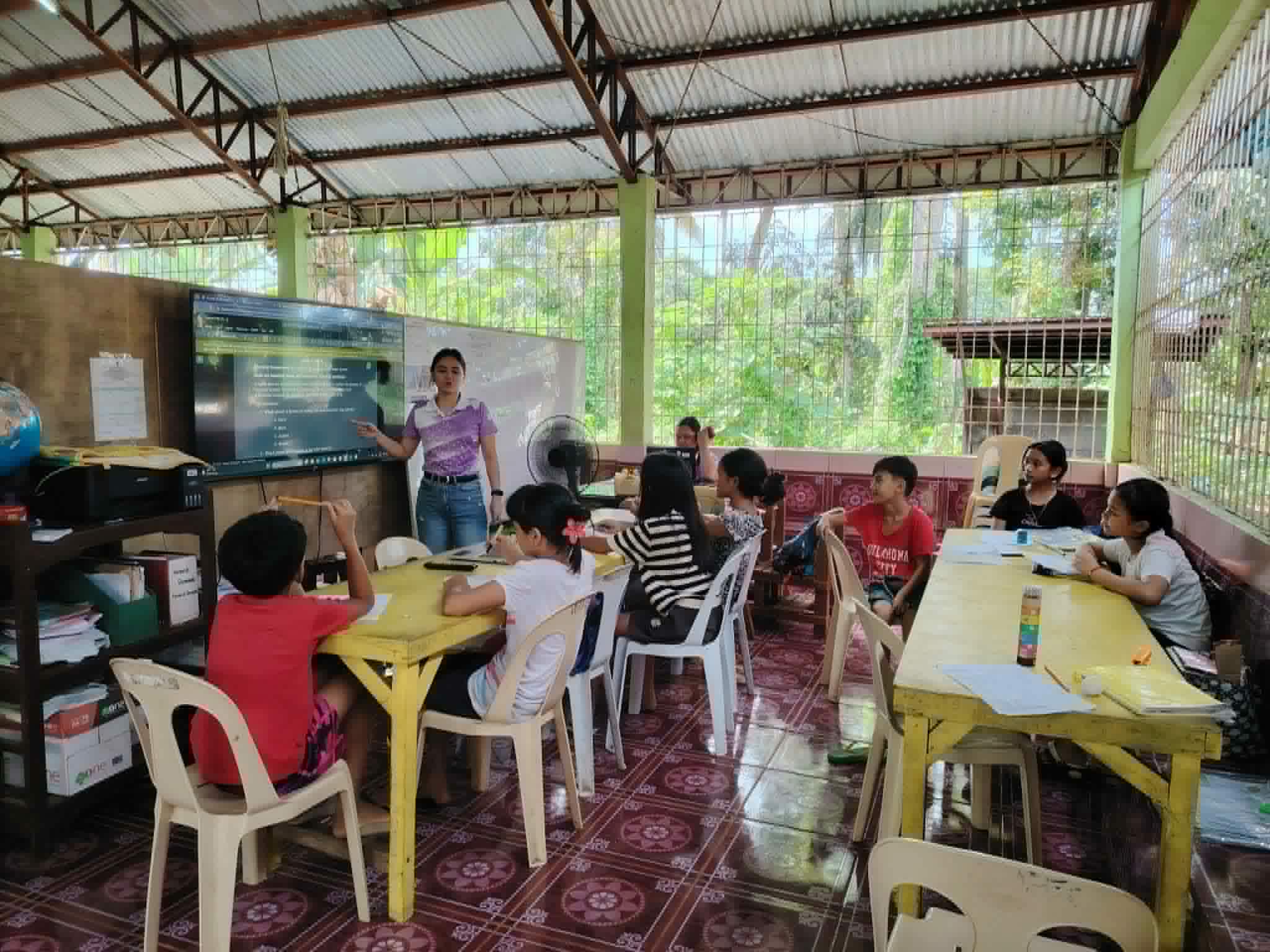 Oroquieta school remains unused over safety concerns