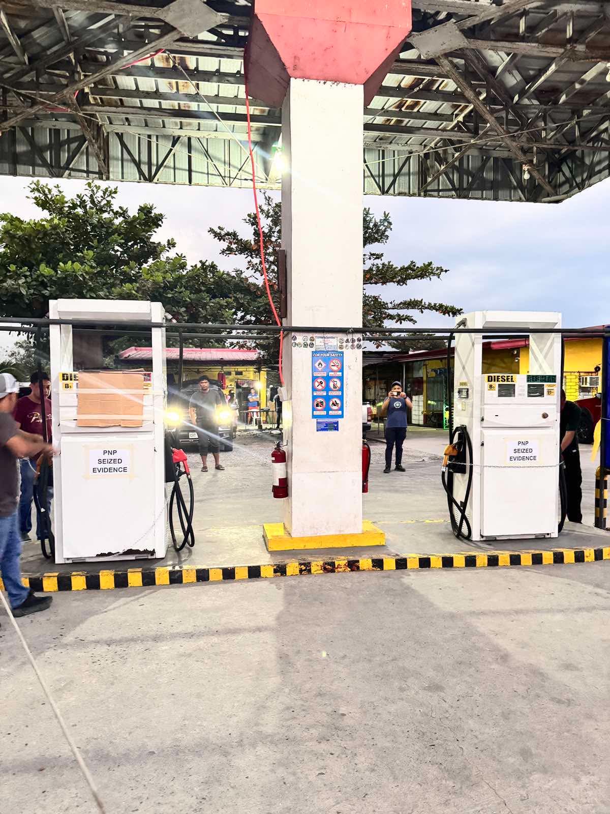 8 arrested for alleged illegal fuel trading in Tarlac