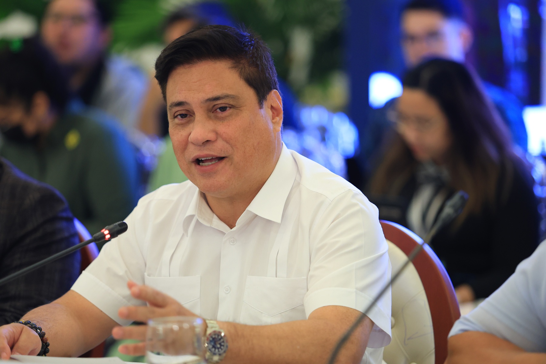 Zubiri: Mark Villar’s move to majority not connected to impeachment trial
