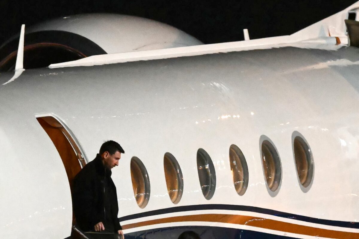 Lionel Messi arrives in Argentina after his father, Jorge Messi's death