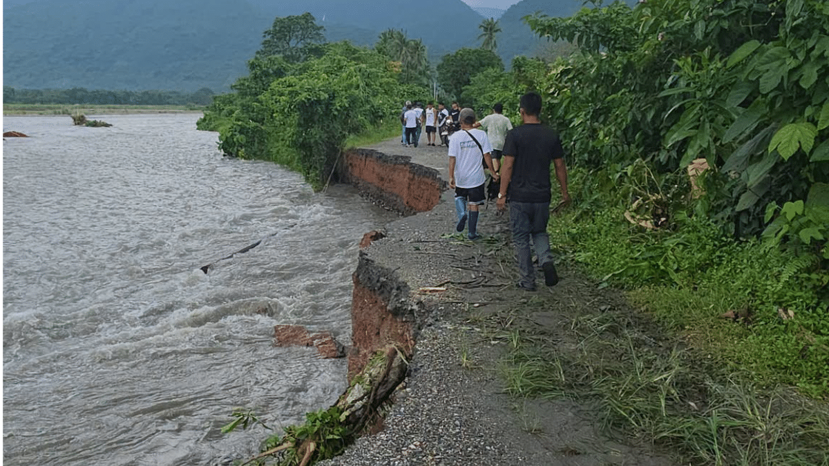Damaged protection dike in Mindoro puts Naujan residents at risk