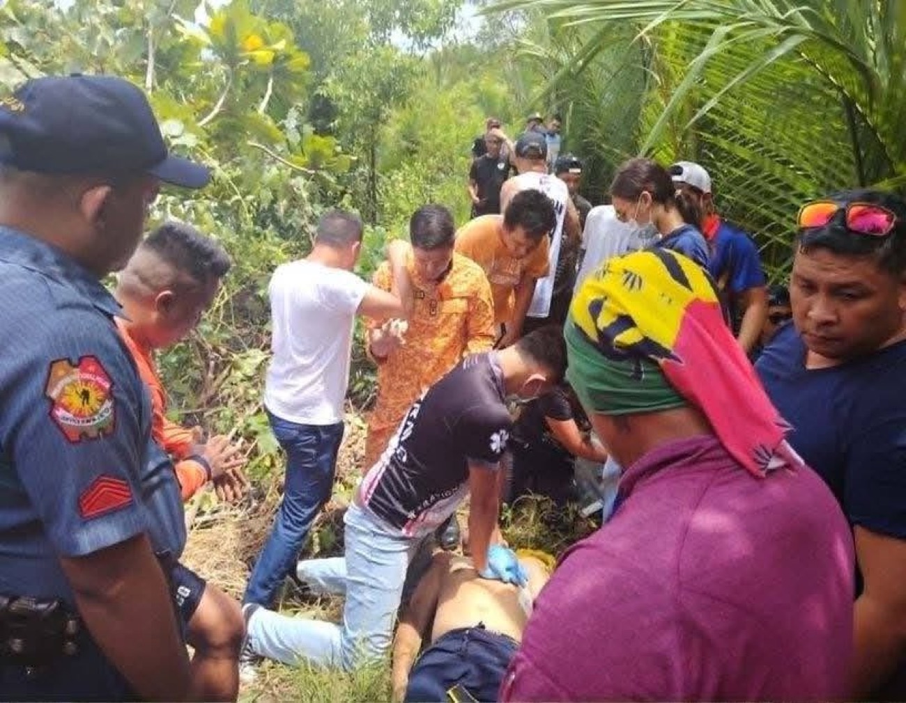 Negros cop drowns in bid to rescue colleagues
