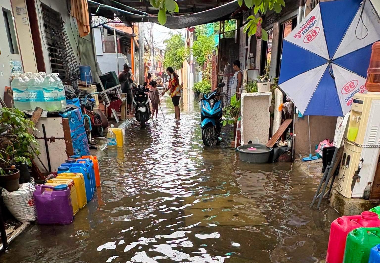 40 Iloilo City barangays flooded amid relentless rains