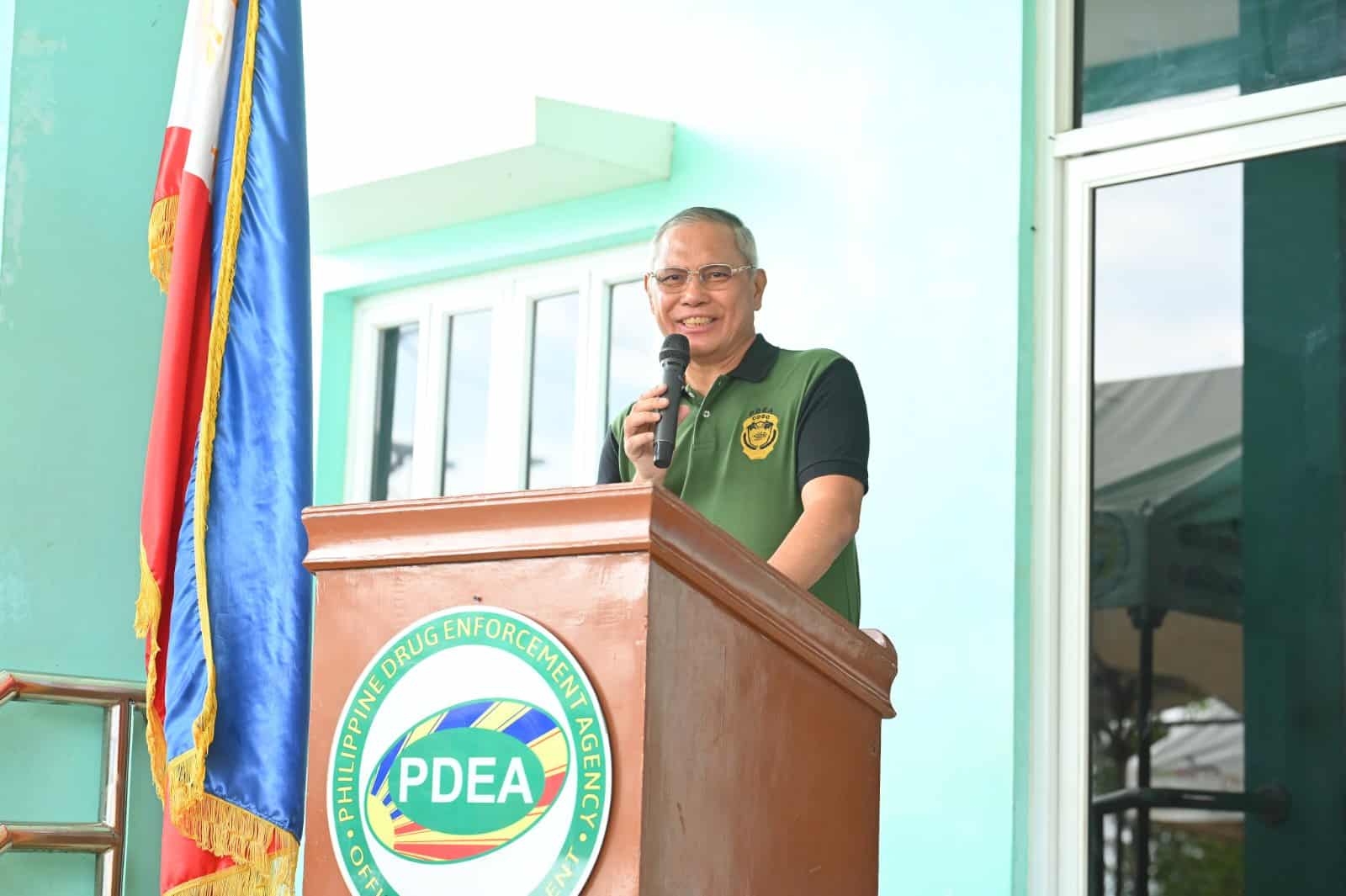 PDEA gives cash reward to 7 tipsters in Pagadian City