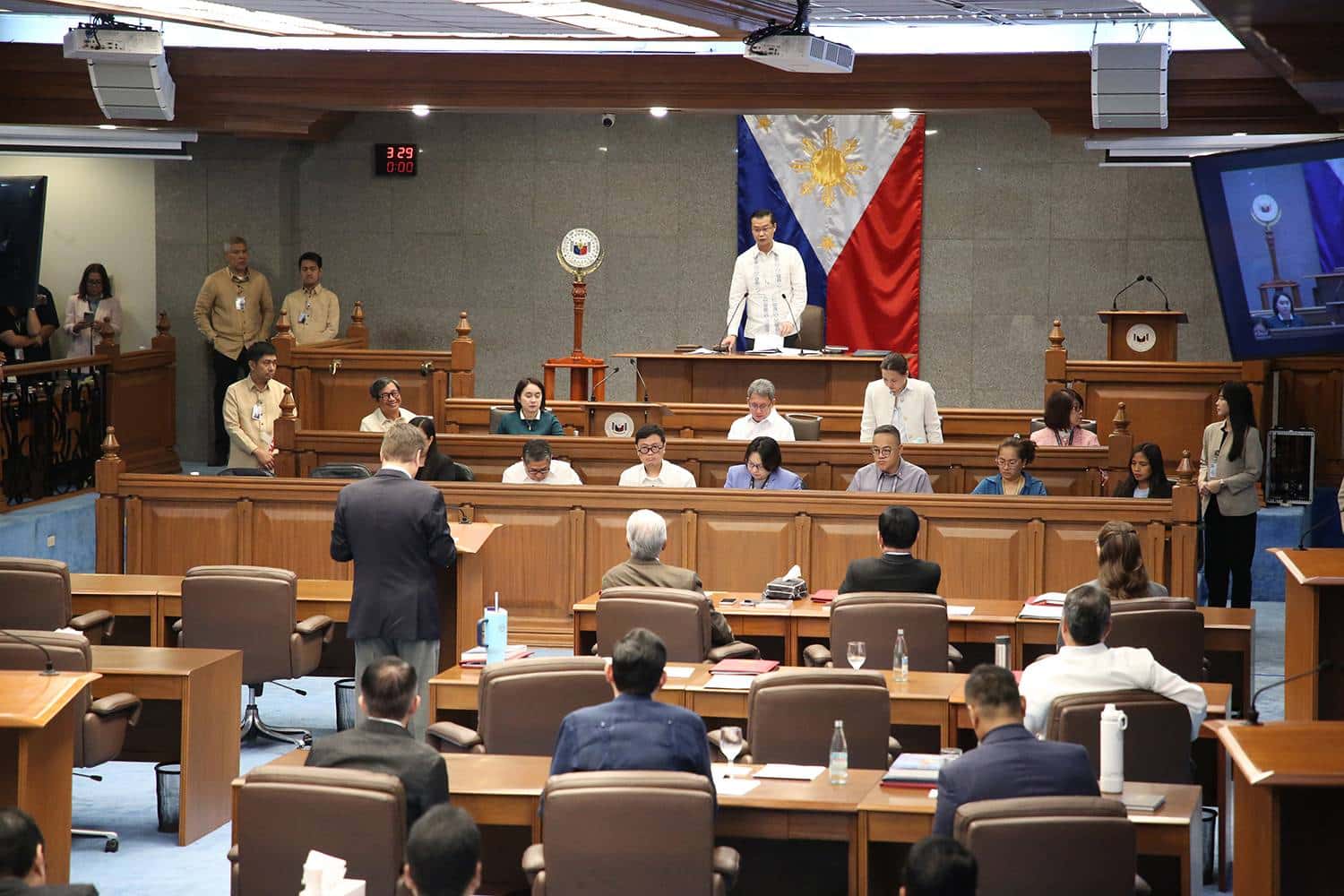 WATCH: Blue ribbon committee resumes hearing on flood control projects