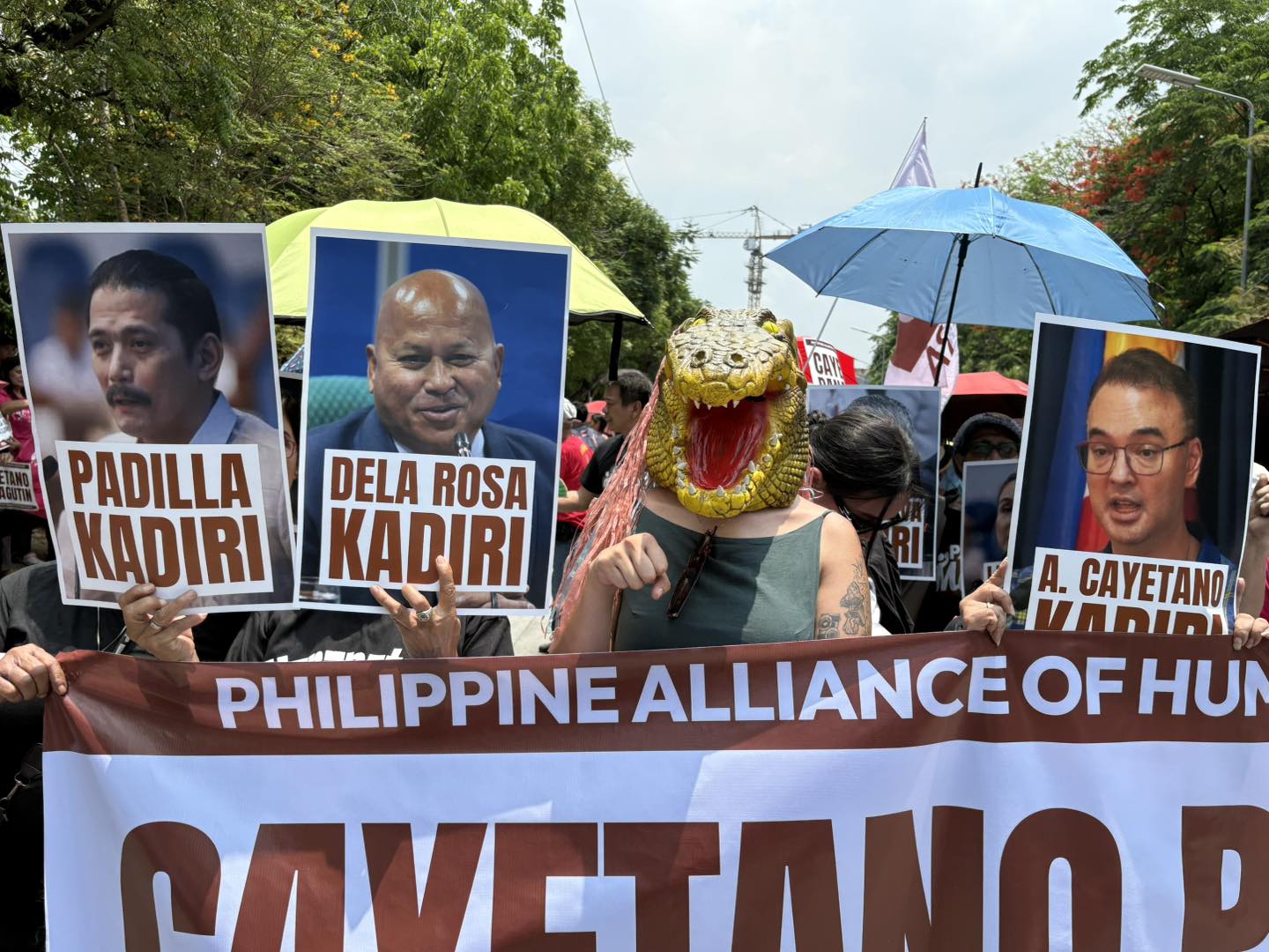 Rights group protests at Senate over ‘Bato escape,’ leadership change 