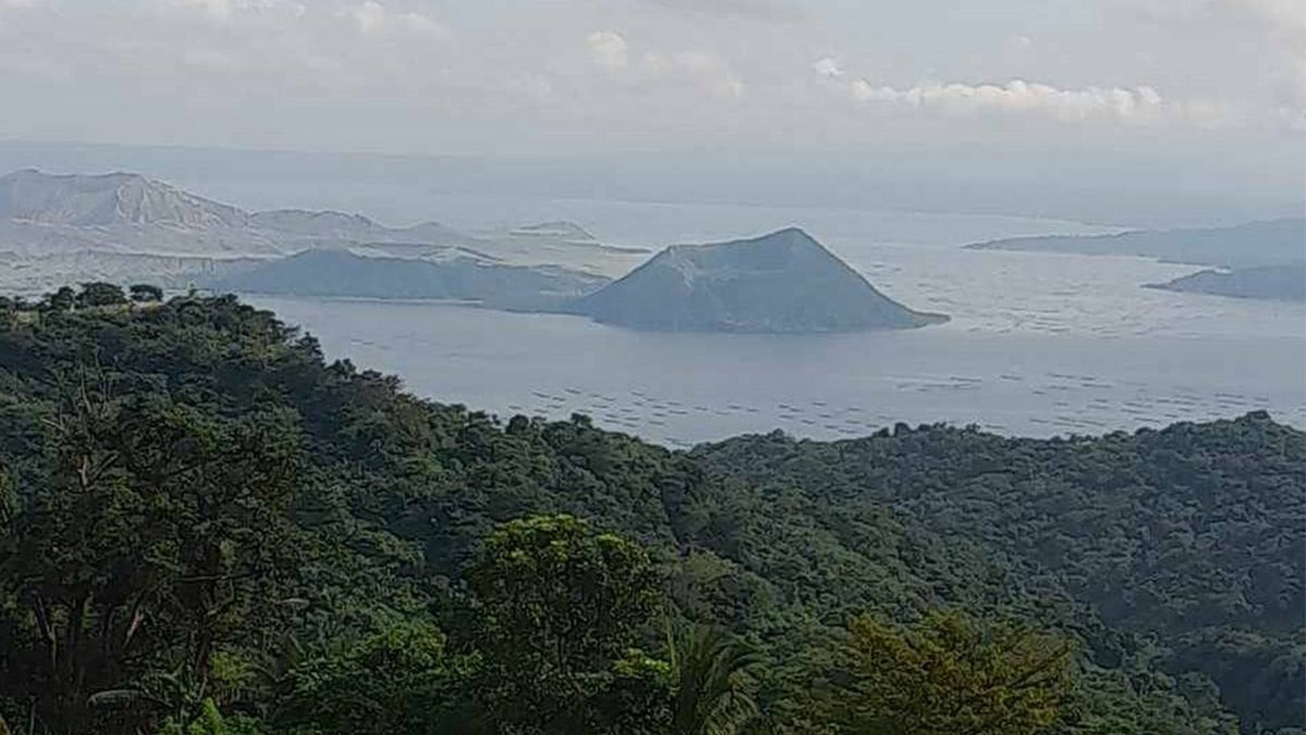 ‘Very weak’ minor phreatic eruption recorded at Taal Volcano – Phivolcs