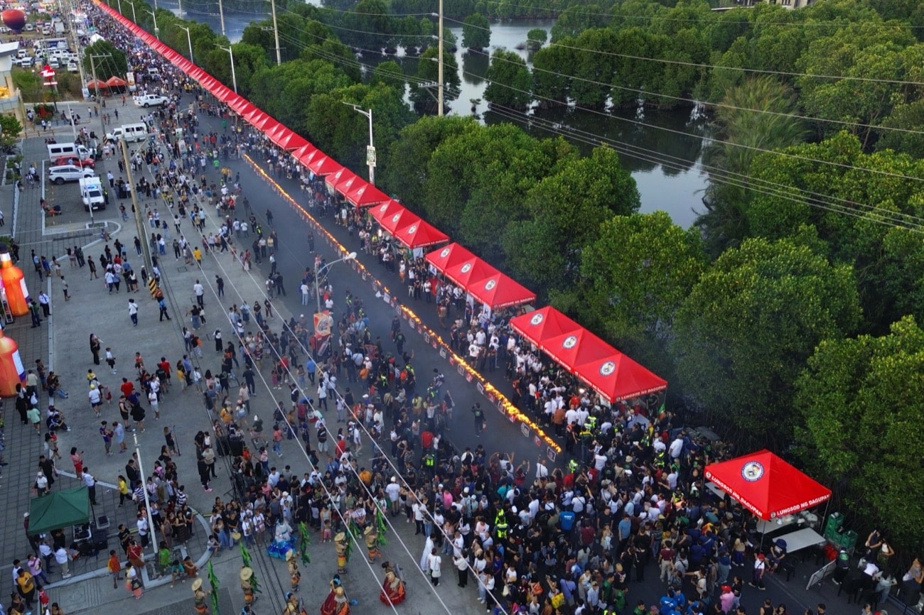 LOOK: Dagupan rocks with 3-km bangus street party