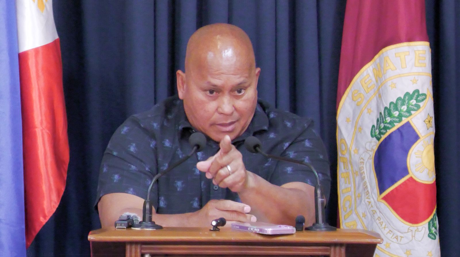 Dela Rosa’s camp considering waiving salary due to absences – Ejercito