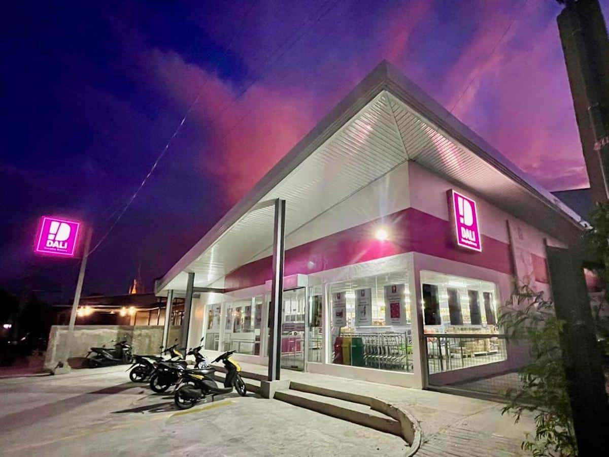Dali operator slips into capital deficit