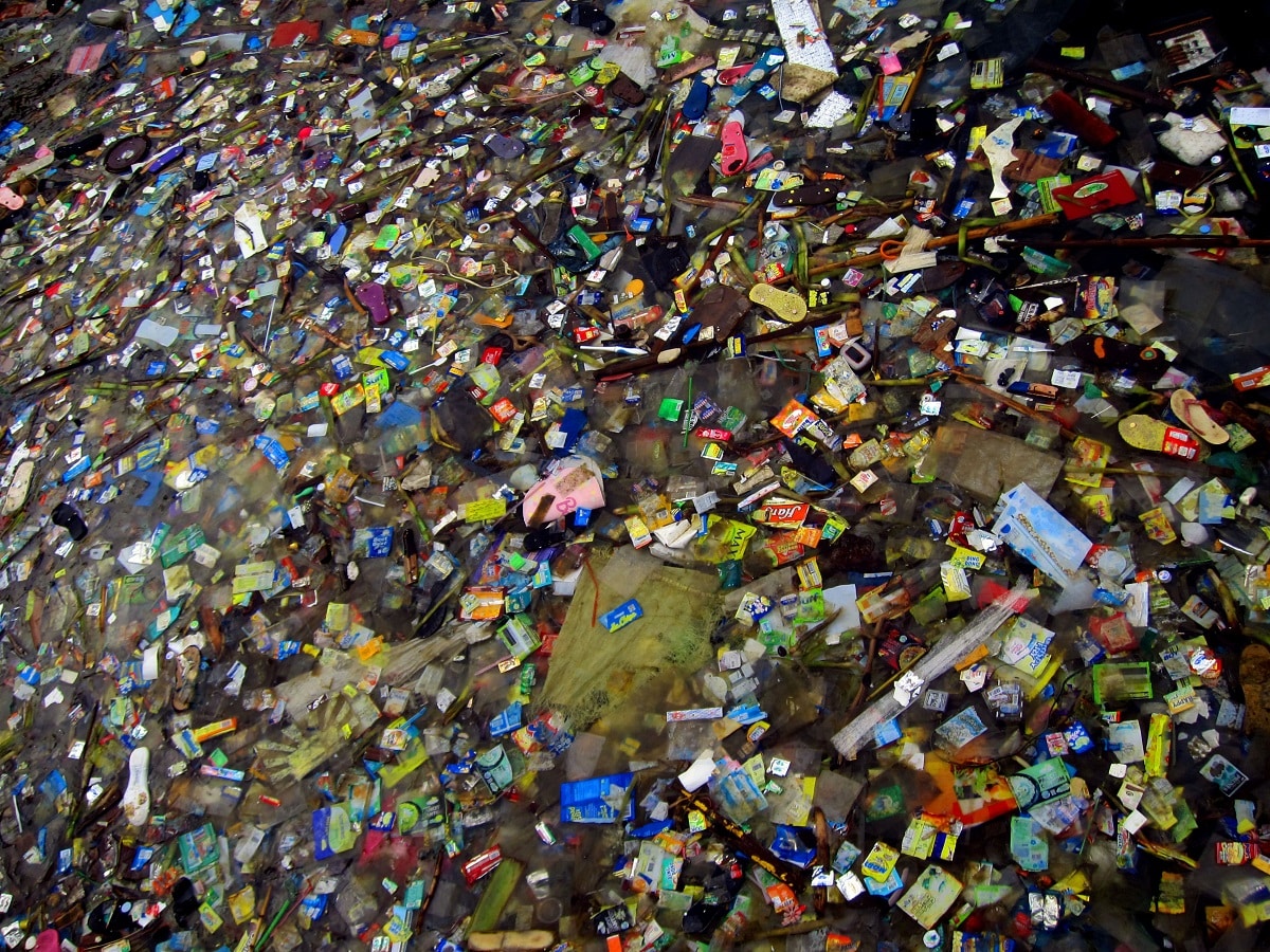 PH targets 85% cut in plastic pollution by 2040