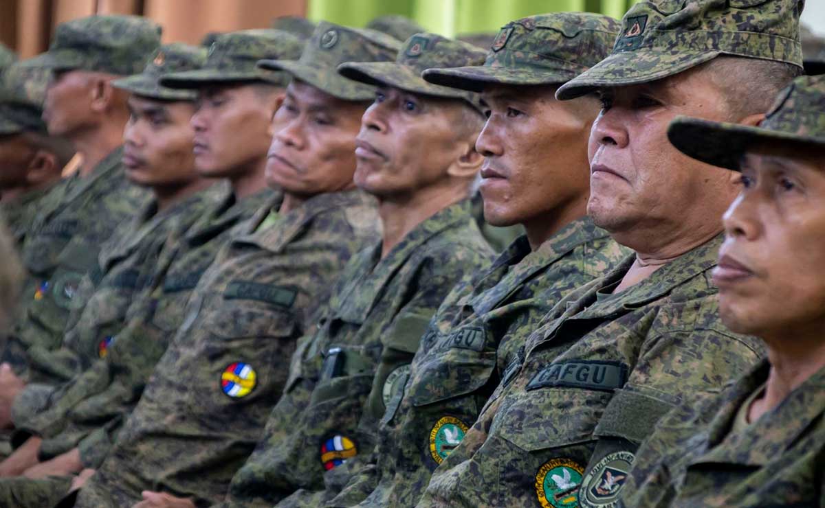 10ID honors 78 CAFGU retirees, integrates them into Reserve Force