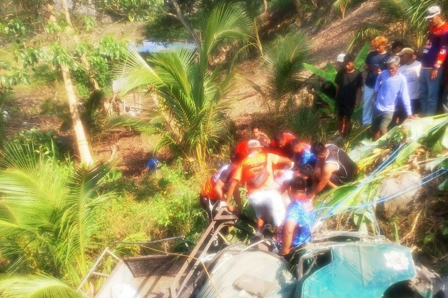 2 dead, 10 injured as multicab falls into ravine in S. Cotabato