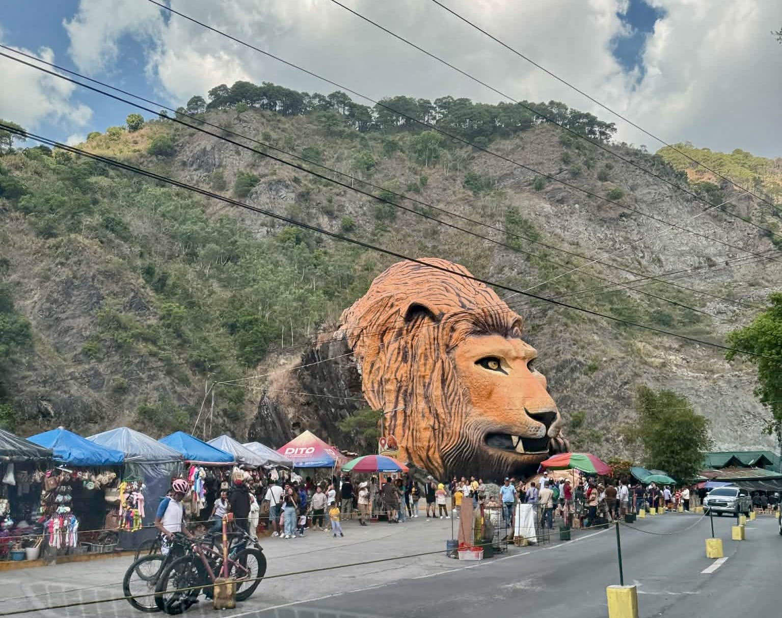 ‘Photo op’ still okay at Lion’s Head – Mayor Magalong