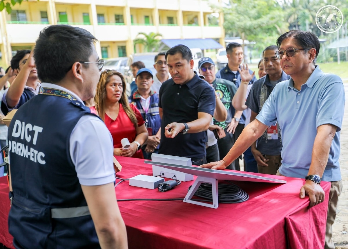 Marcos inspects Sarangani school to assess quake damage