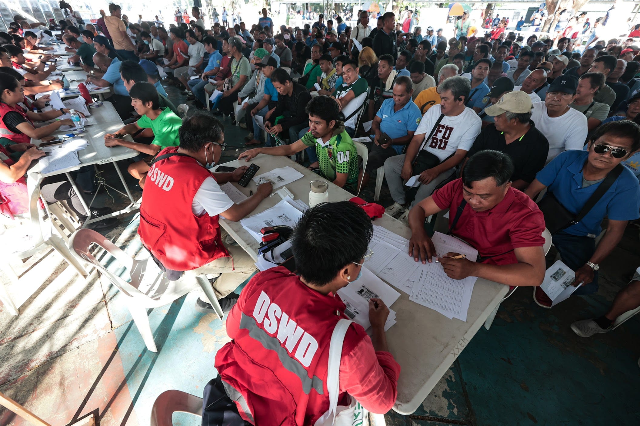 Over 22,900 TNVS drivers get P5,000 cash aid — DSWD