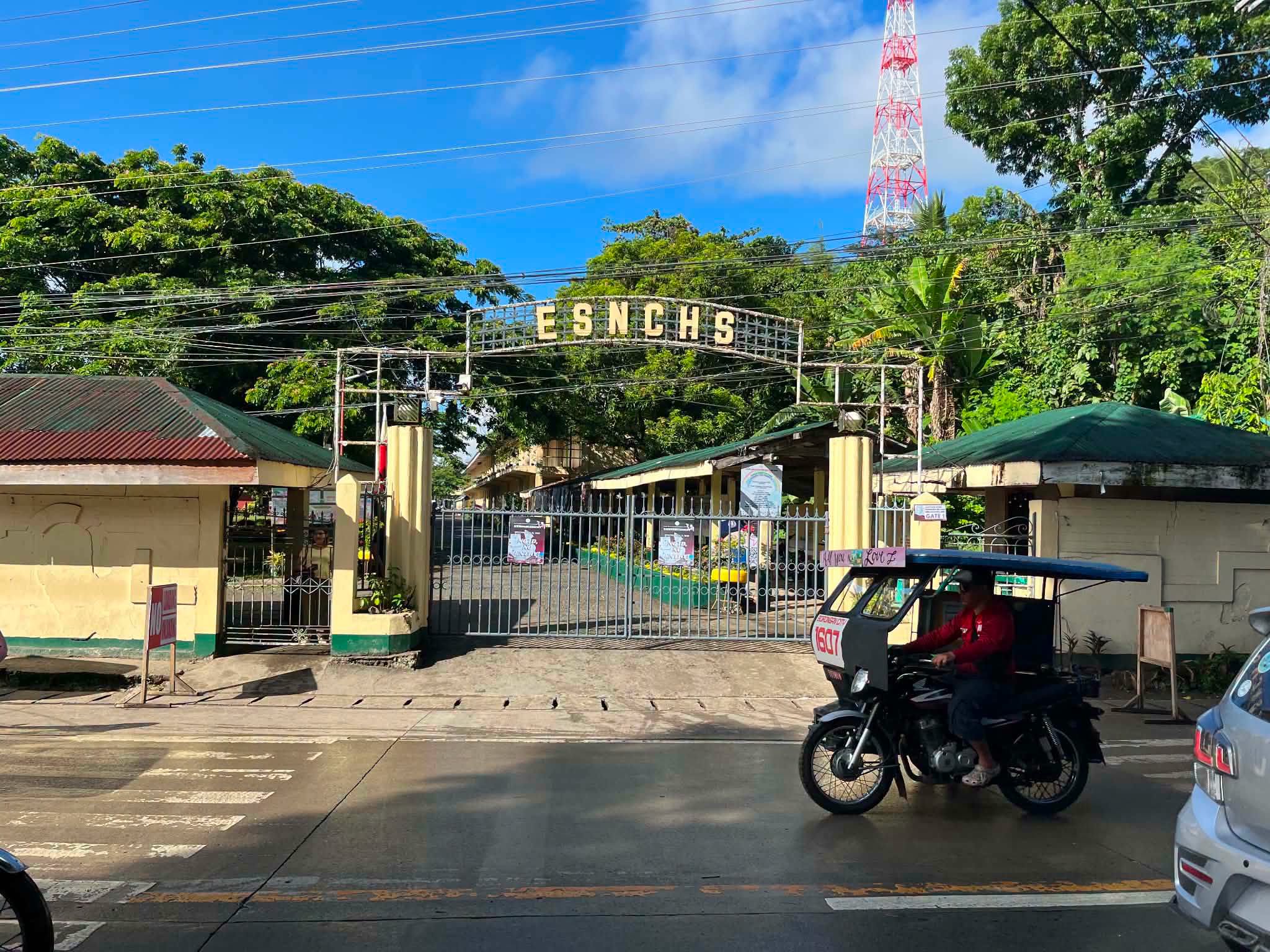 Bomb, gun threats shut down Eastern Samar’s largest high school