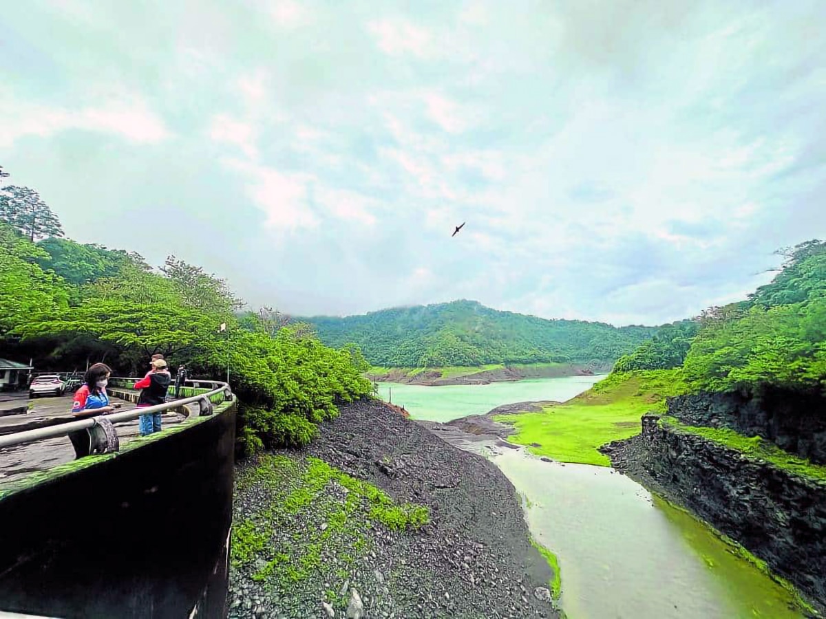 Rains fail to increase Angat dam level