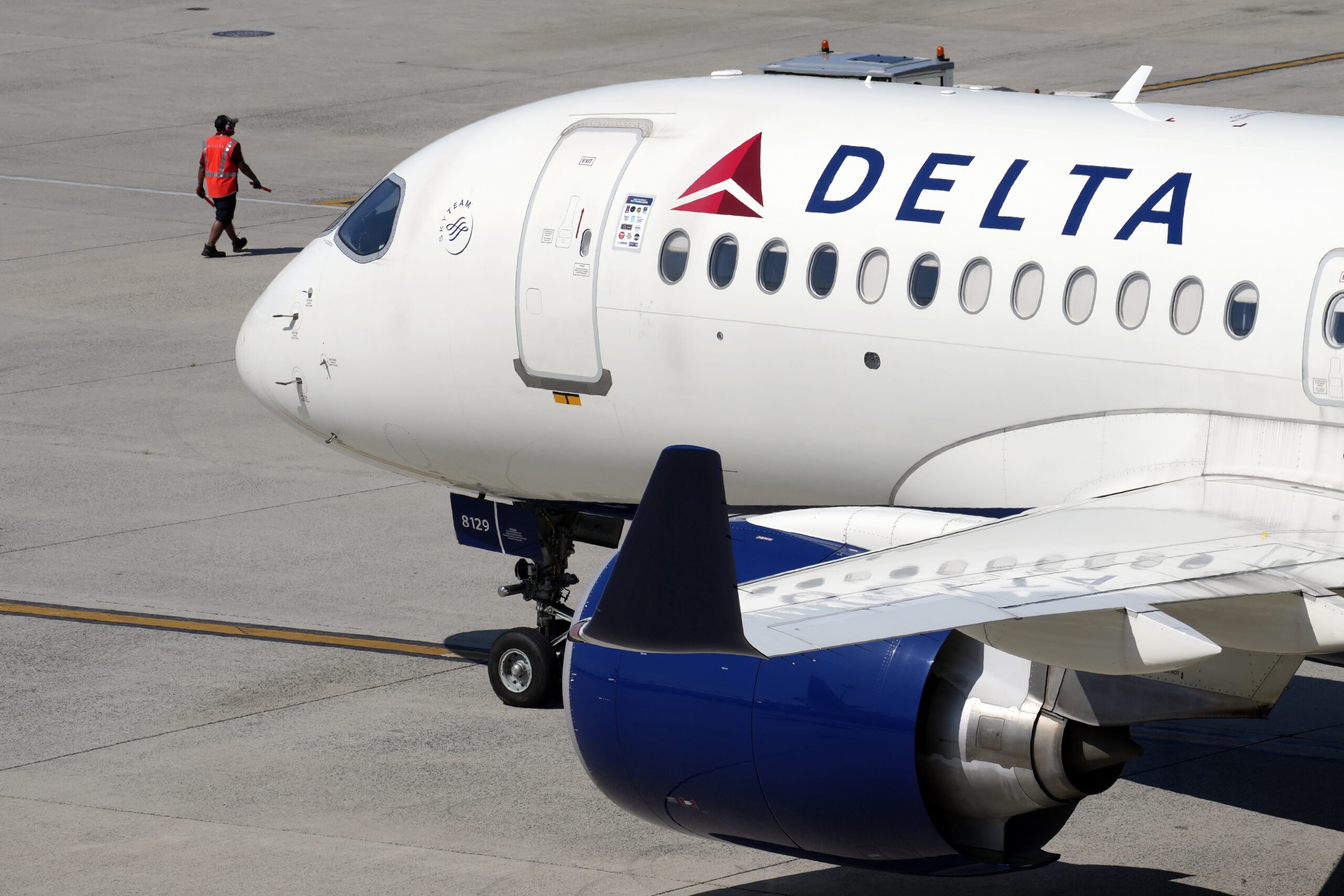 Delta no longer contesting PAL’s bid to fly to Chicago