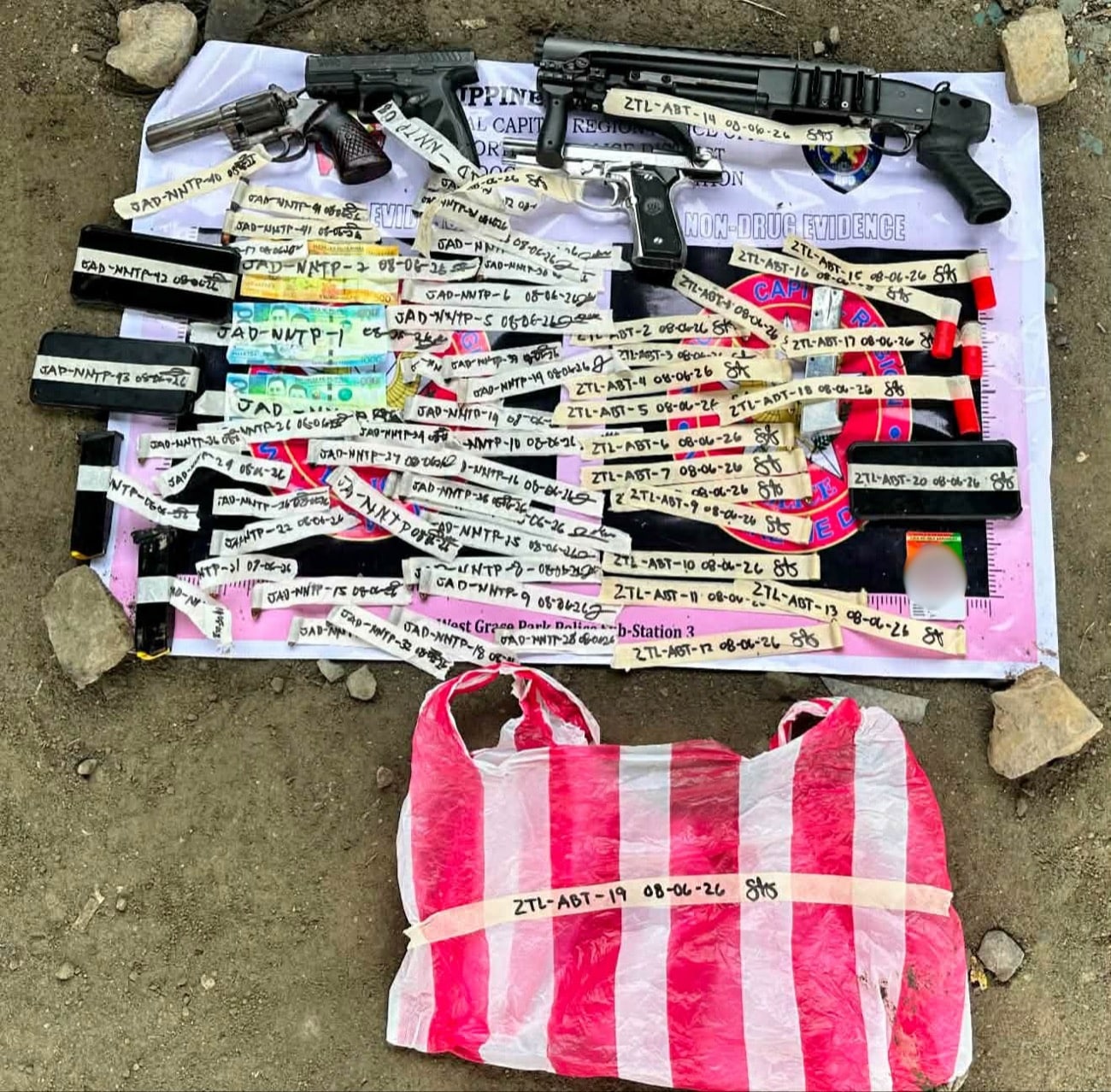 2 cops nabbed for alleged illegal gun sale in Caloocan City