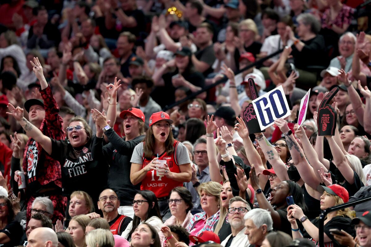 WNBA Portland Fire fans