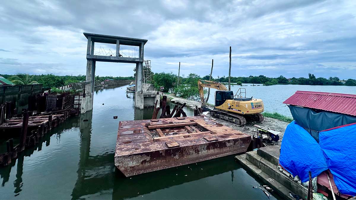 Bulacan’s 200 flood control projects stalled
