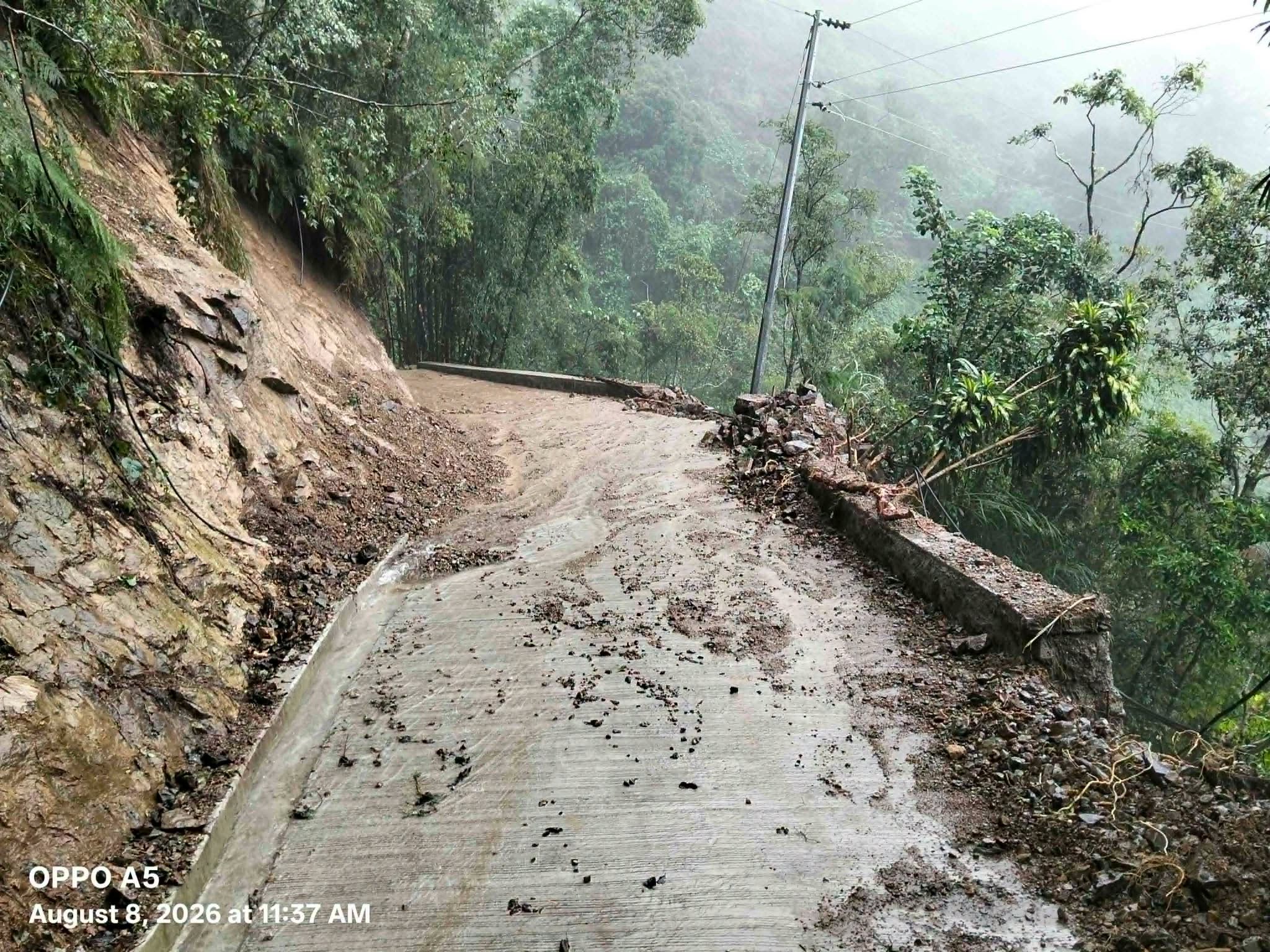 Heavy rains damage roads, disrupt travel in Atok, Benguet