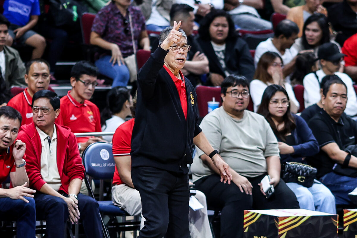 San Miguel Beermen coach Leo Austria PBA