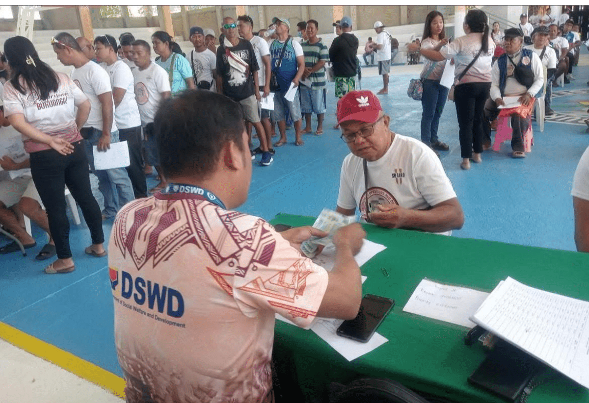 DSWD completes P5,000 aid rollout for Western Visayas tricycle drivers