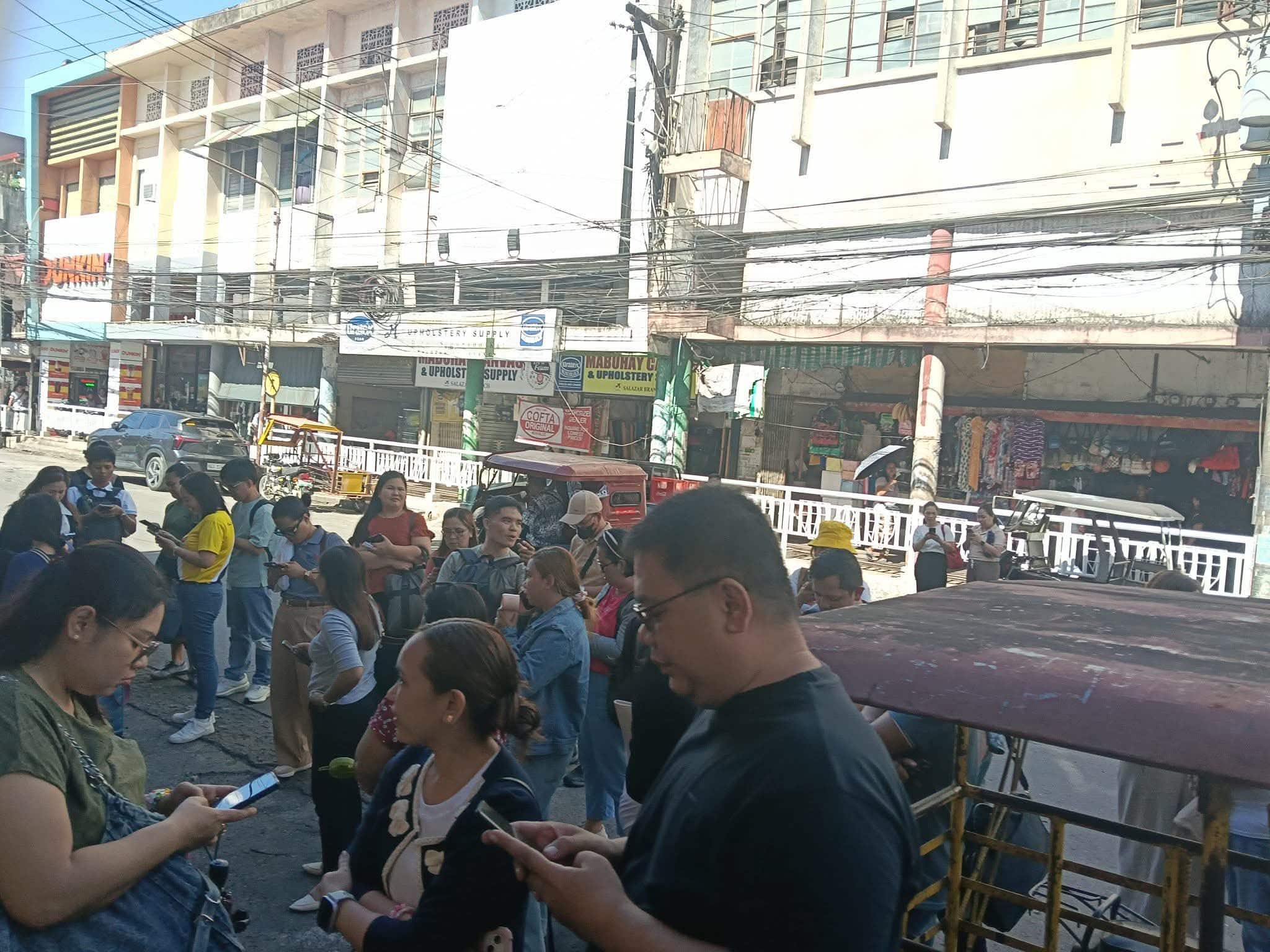 Eastern Samar suspends work, classes after magnitude 6.1 quake