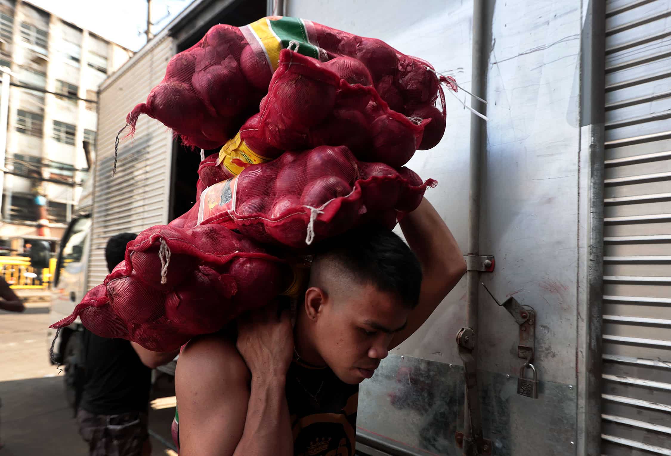 6 firms in ‘onion cartel’ face P1.76-B fines, raps