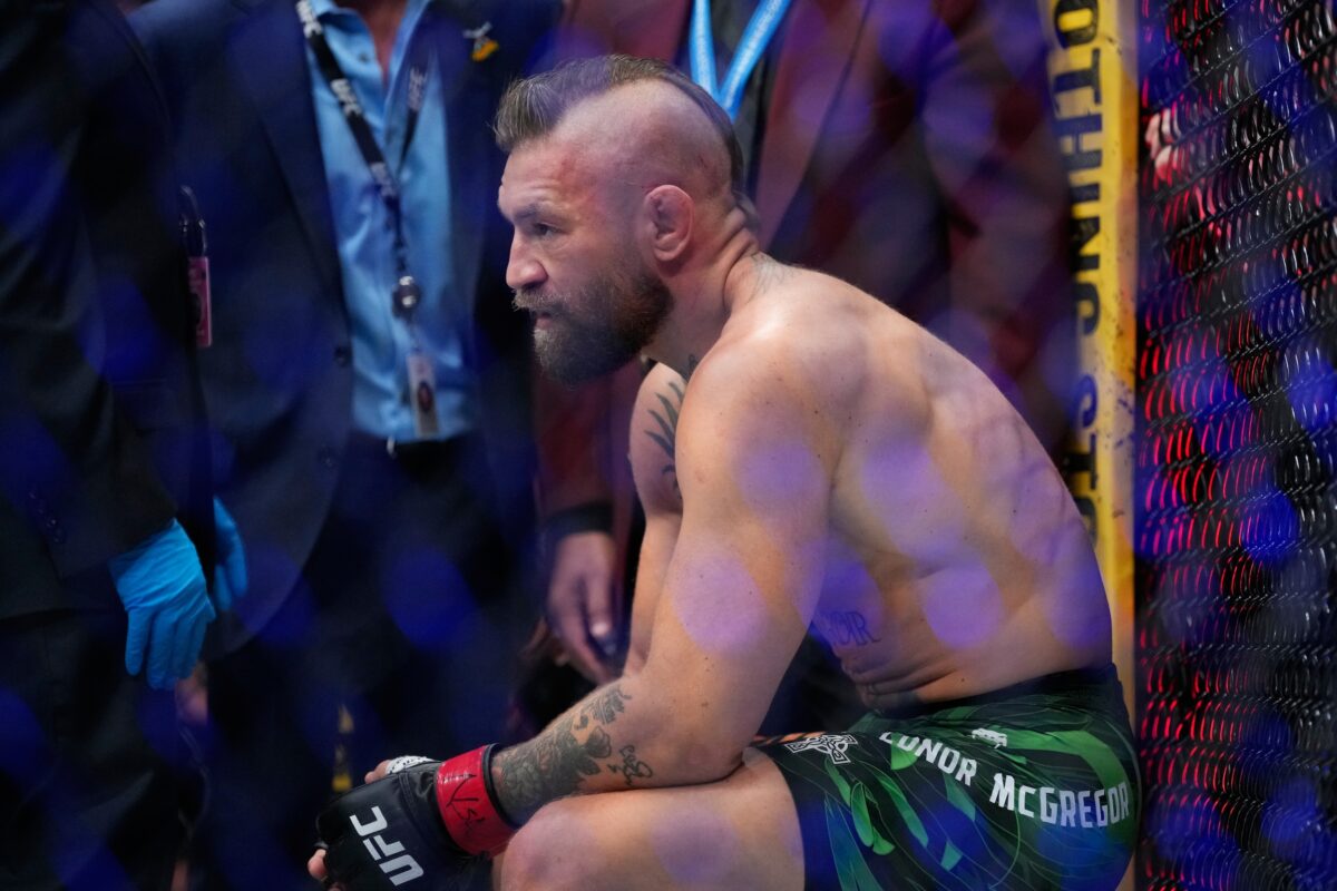 Conor McGregor knee injury vs Max Holloway UFC 329
