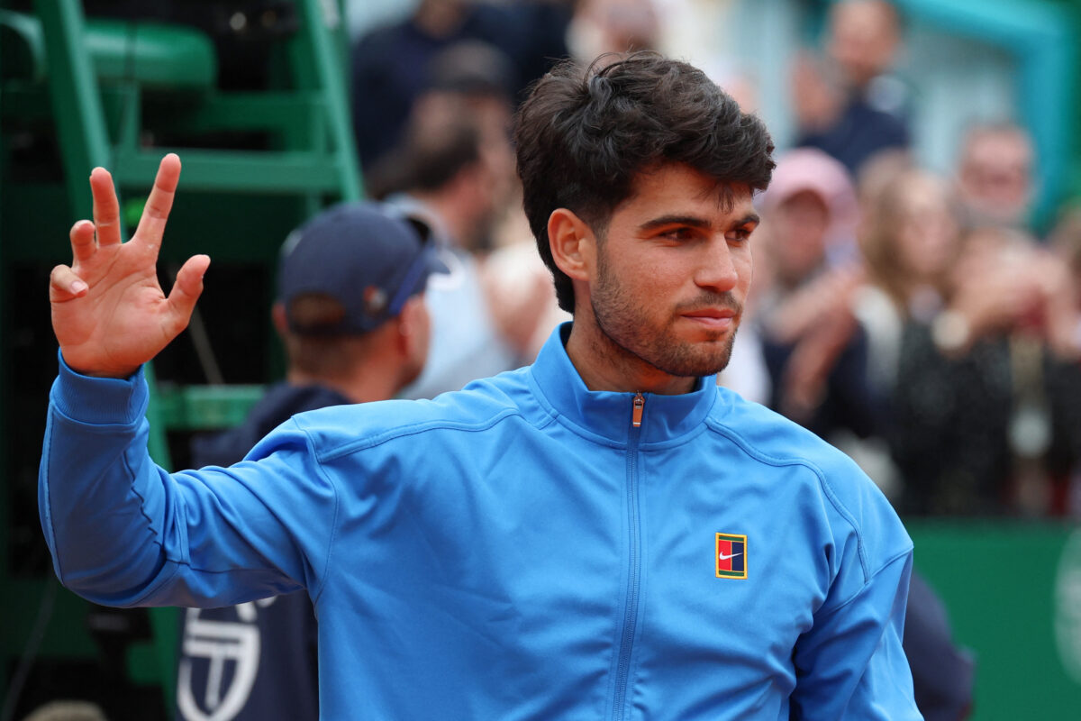 NEW YORK— Carlos Alcaraz is ready to return from injury to defend his U.S. Open title. “Here we go,” Alcaraz posted on his social media pages Thursday, with one picture showing him in front of the U.S. Open logo.
