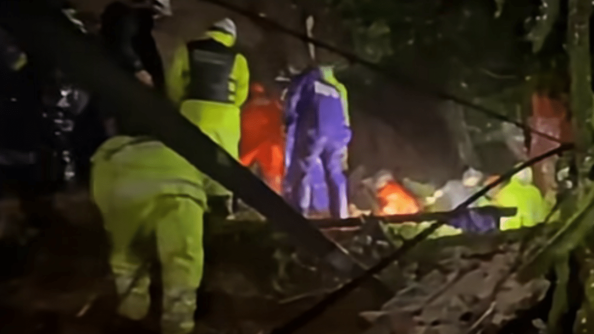 3 dead, 7 still missing as landslide buries houses in Baguio