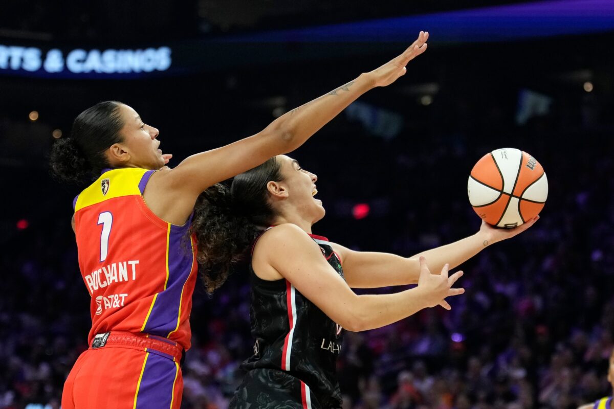 WNBA Carla Leite Fire vs Mercury