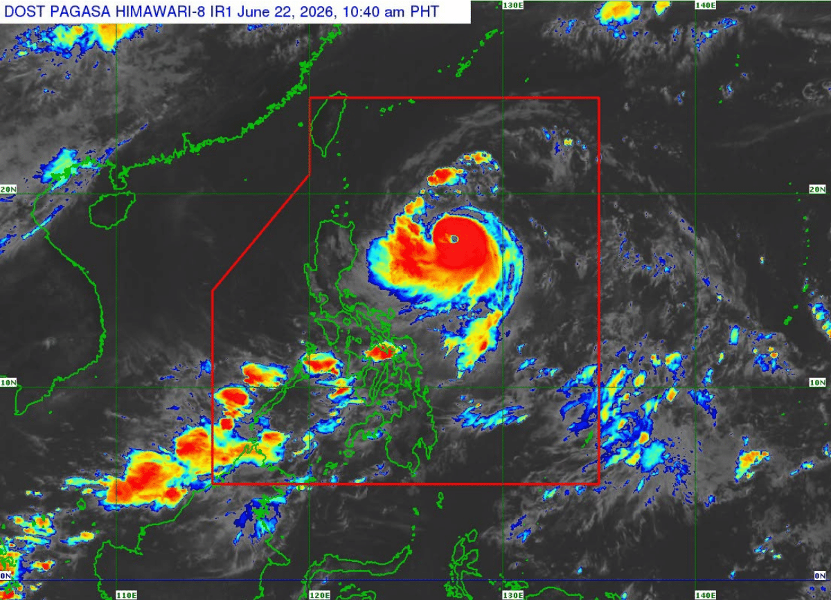 Typhoon Francisco rapidly intensifies over Philippine Sea