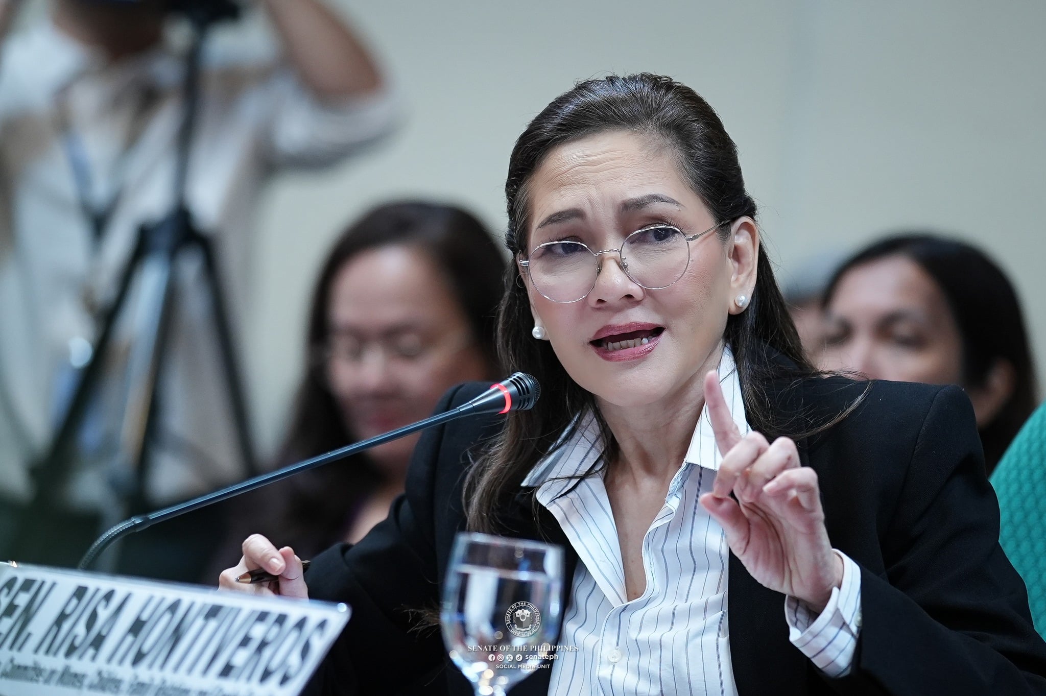 Senate panel may subpoena Facebook over online protections