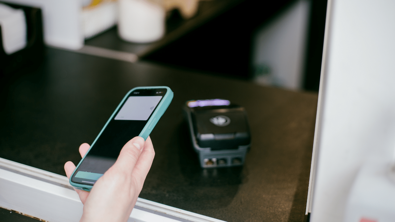 Apple Pay opens PH rollout; more banks to follow