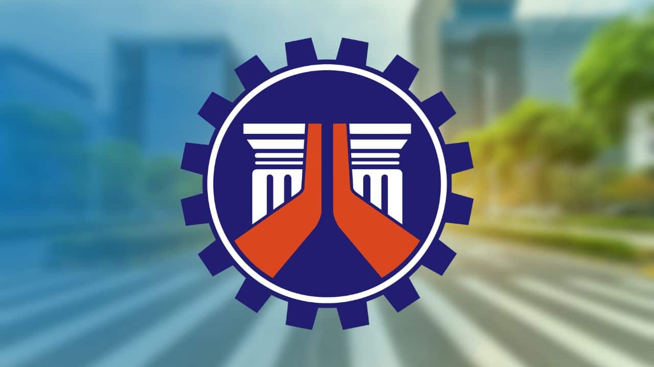 Abra de Ilog–Puerto Galera road remains closed amid rockfall clearing